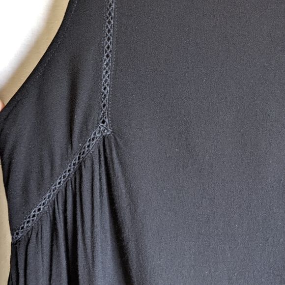 Mika & Gala Lattice Detail Black Swing Dress - Picture 4 of 12